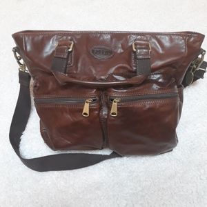 Fossil high quality leather duffle shoulder bag